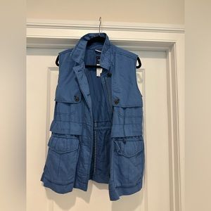 Gap Jacket..Size M.. Gently worn and in great condition.